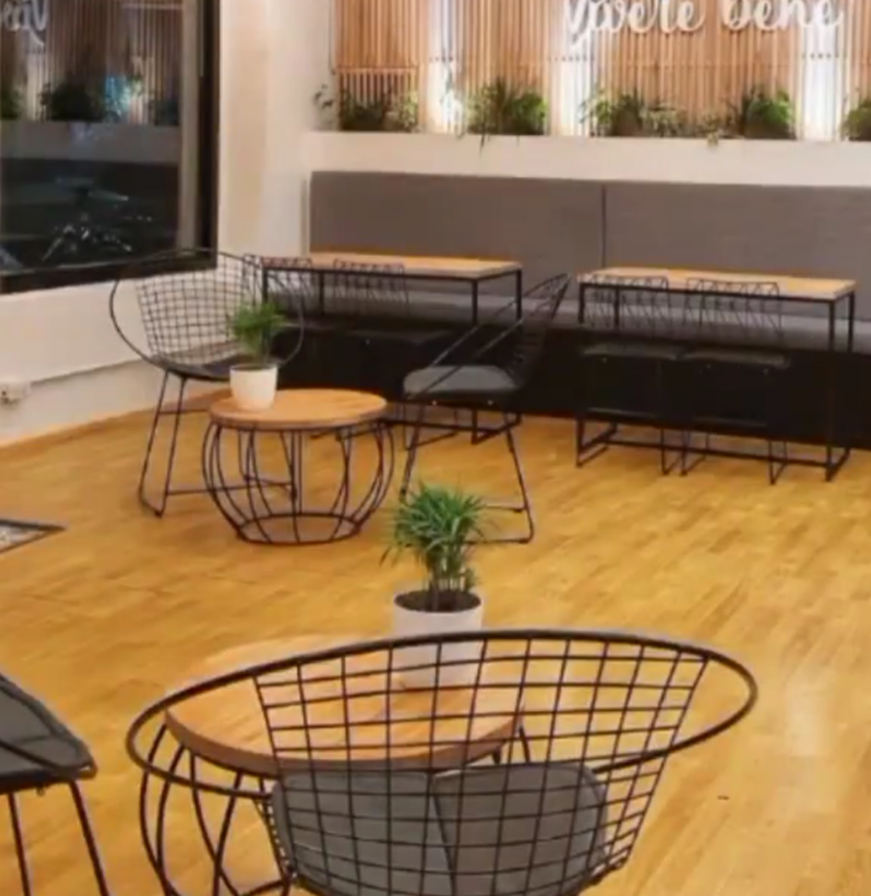 Mesa ratona Roma madera paraíso o pino 